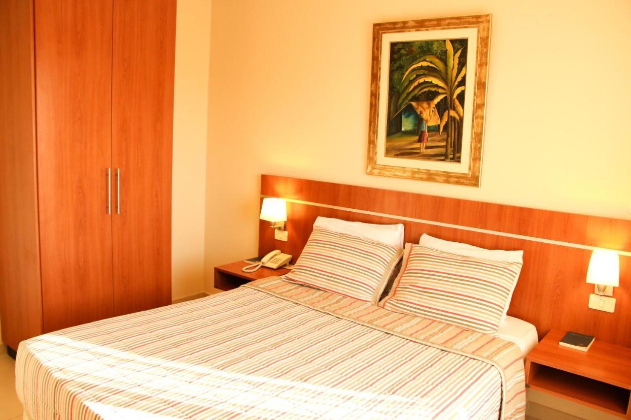 Olimpo Hotel&Suites Itauguá Exterior foto